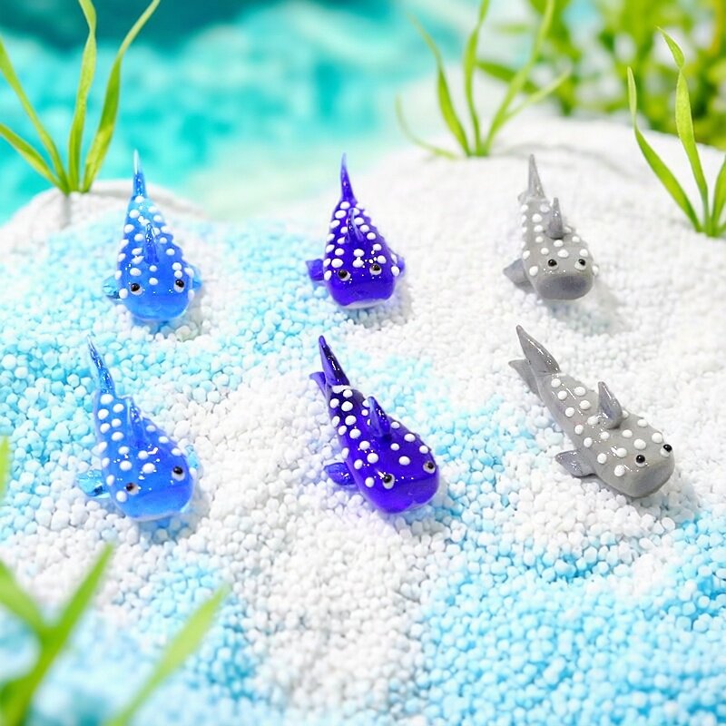Marine Aquarium Japan - تمثال سمكة القرش الزجاجي المصغر، زينة